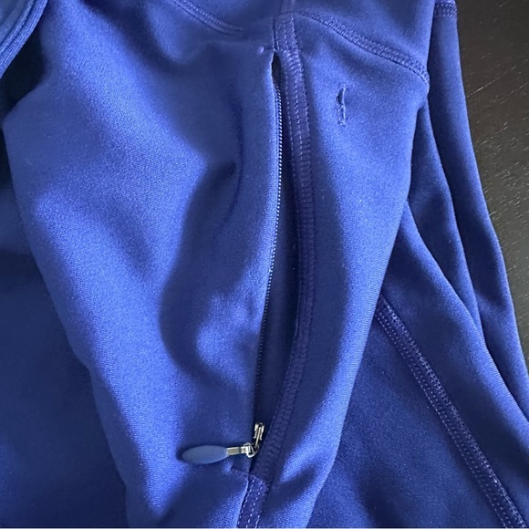 Under Armour Fly By HeatGear Capri Workout Leggings Purple Back Pocket Nordstrom - Picture 8 of 9